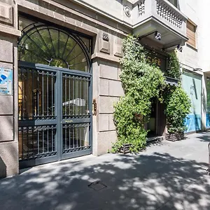 https://italianflat-solari-apartment.it-lombardy.com